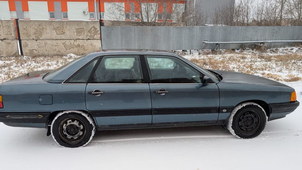 Продам  Ауди 100