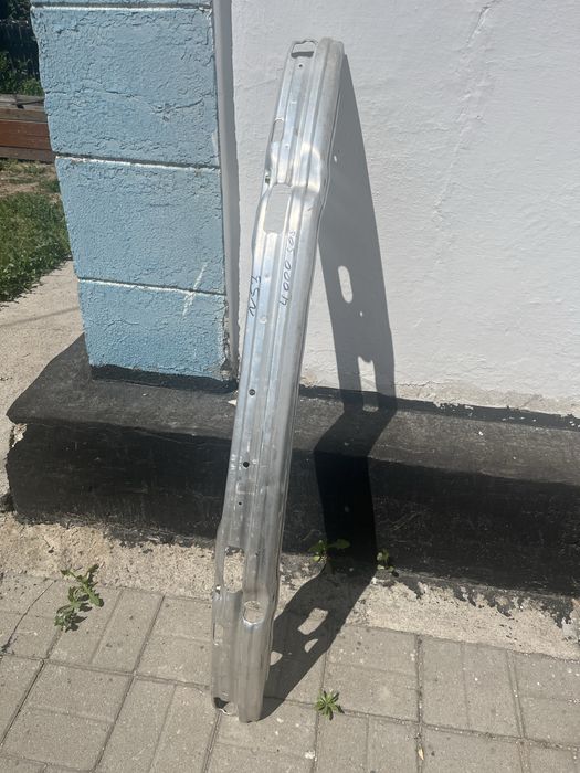 Усилитель бампера Е39