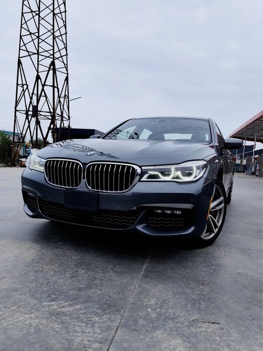 BMW 750 LXi 455 cp