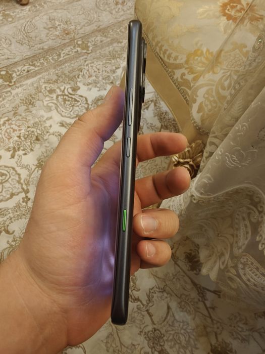 Telefon sotiladi Infinix note edge 8/256 qora 28.07.26 ochilgan
