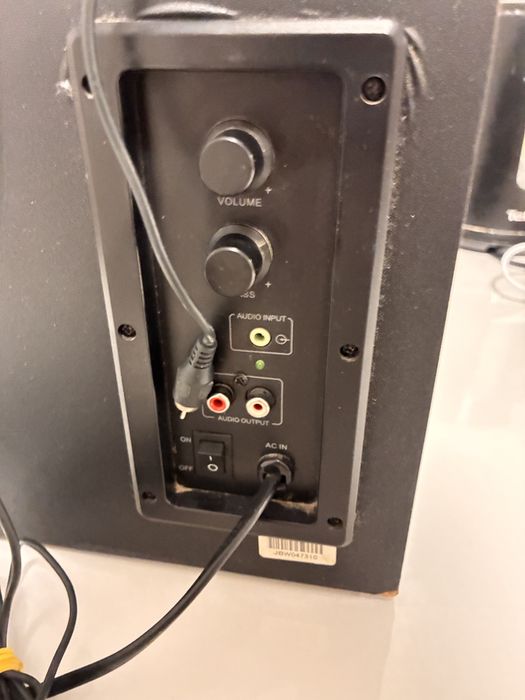 Продам крлонки microlab