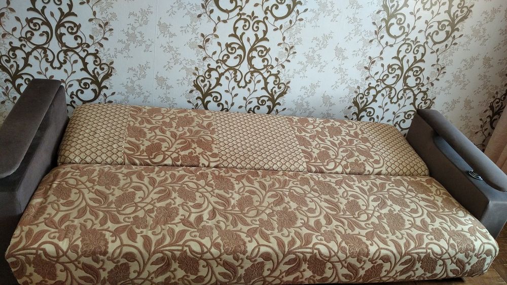 СРОЧНО!!! Продается диван и два кресла.