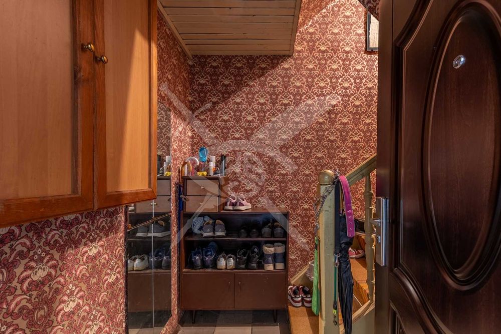 Продава се Етаж от къща в София, Център - 140 кв.м за 1286 €/кв.м - Снимка #7