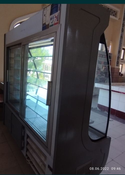 Продаеться холодильник витрина ELEKTRO STEEL