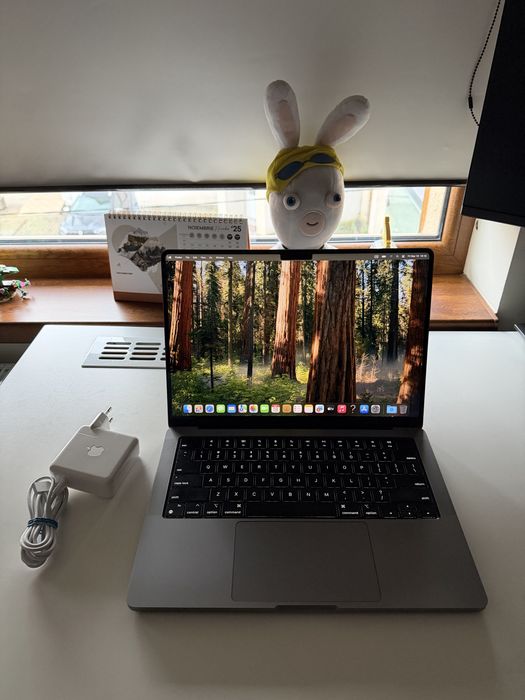 macbook pro 14 m1 pro - Laptopuri oferte online | OLX.ro