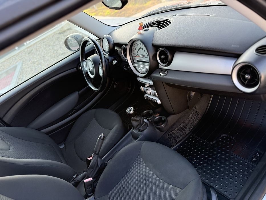 Mini Cooper One 1.4 benzină