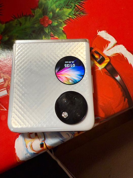 Предлагам за части Huawei P50 pocket