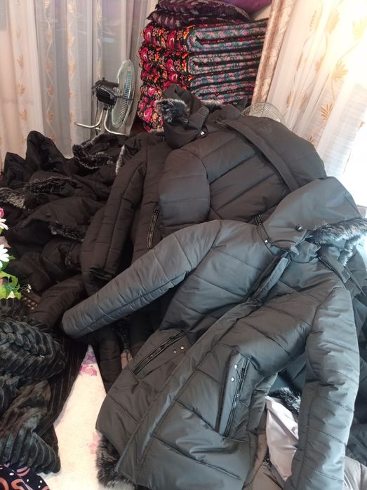 Куртка оптом сотилади