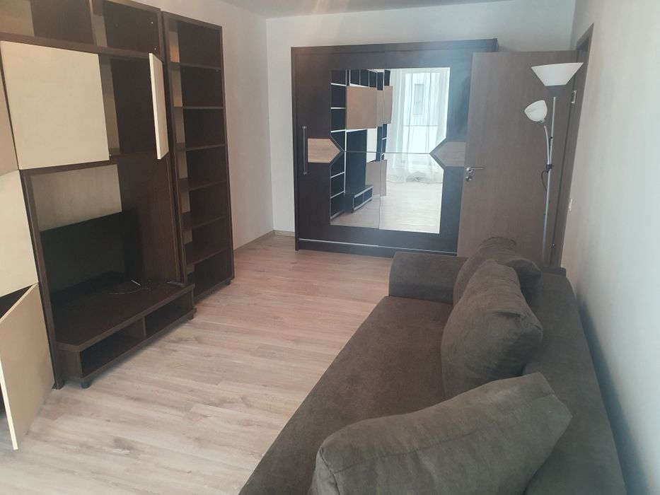 Inchiriez Apartament 2 camere complet mobilat si utilat Andrei Muresanu sud.