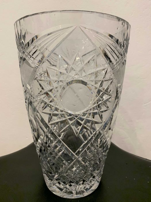 Vază cristal Pb de Bohemia din 1968, mare, slefuire manuala