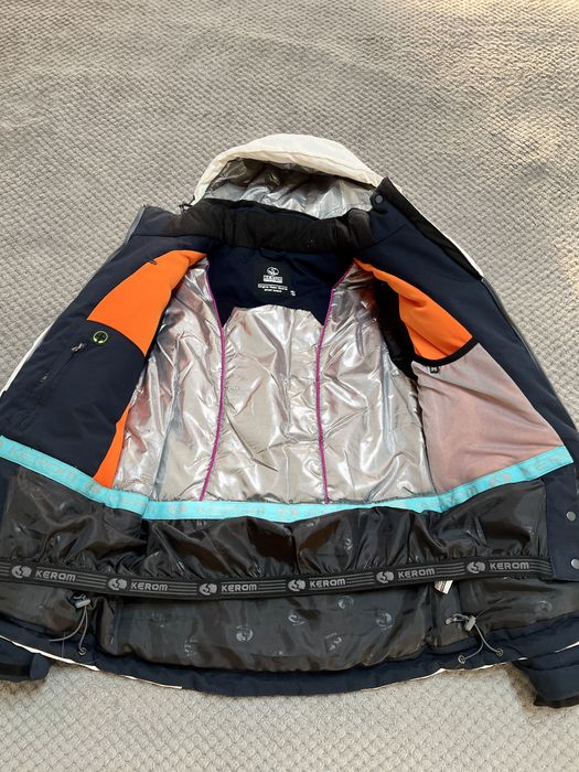 Продам зимную курточку !