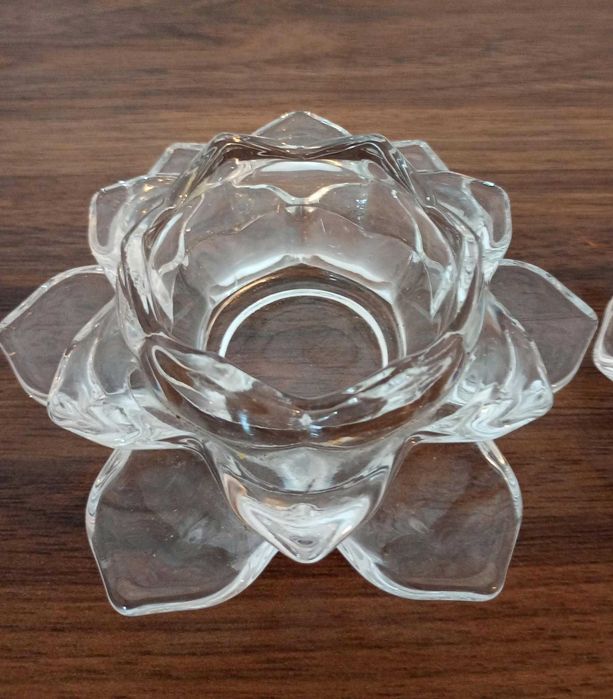 Suporturi pentru lumanari tip floare de lotus
