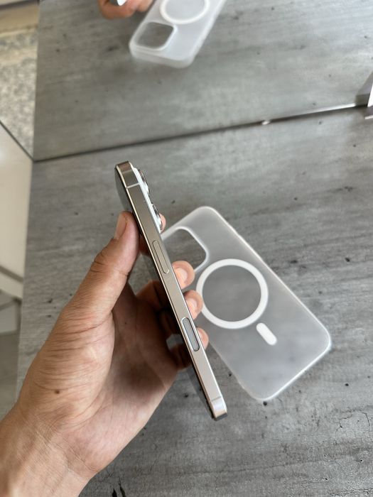 iPhone 16 PRO 256g White