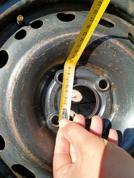 Jantă tabla R14 cu anvelopă allseazon  Goodyear UltraGrip 175/65 R14 / Roată de rezervă