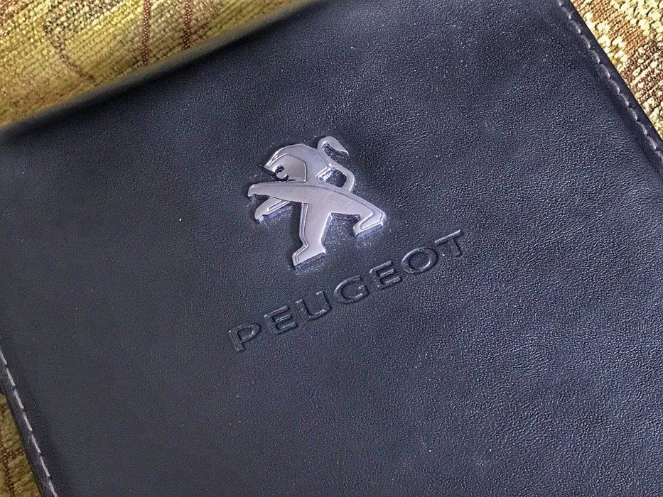 Кожено калъфче за документи Peugeot 508