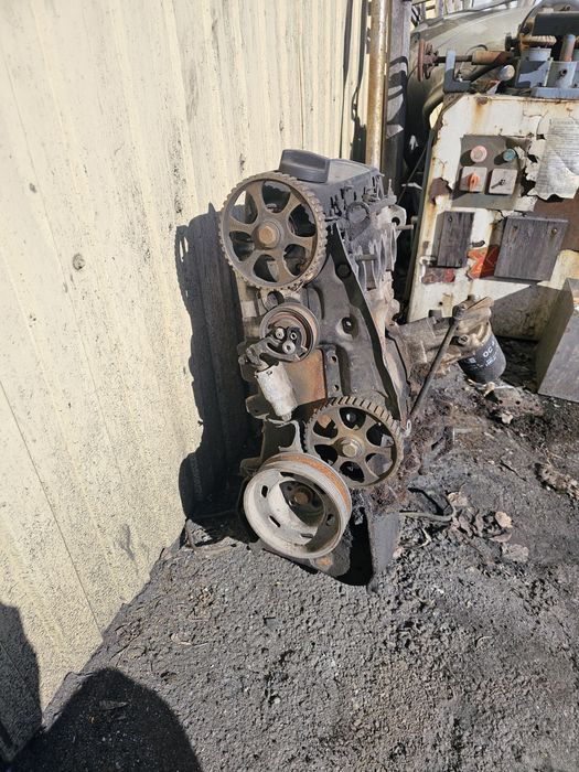 Продам двигатель ауди а4 б5 1.6 adp