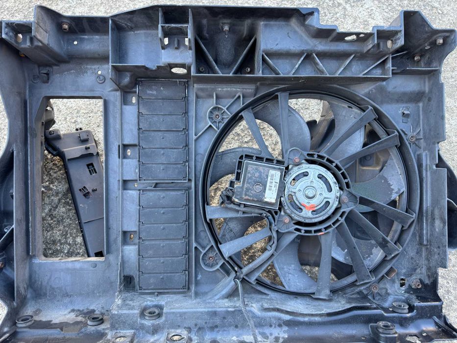 перка на радиатора с дифузьор за peugeot 407