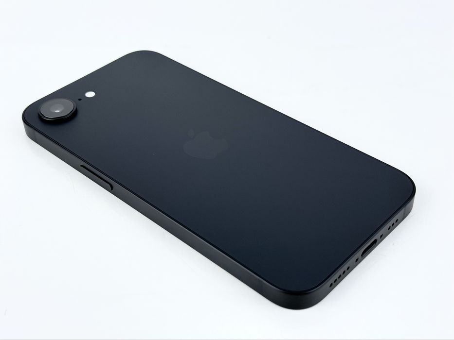 Apple iPhone 16e 128GB Black 100% Батерия! Гаранция!