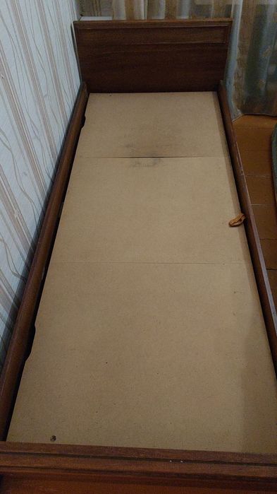 Продам кровать односпальную