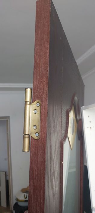 Продается двери межкомнатные