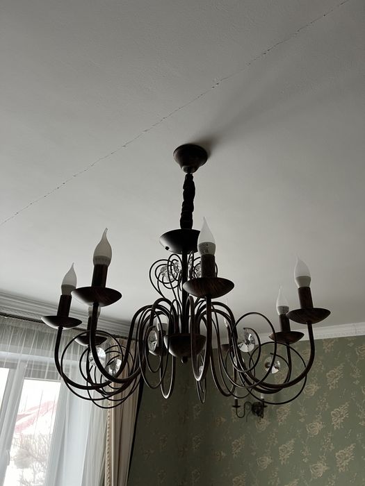 Продам срочно Люстра