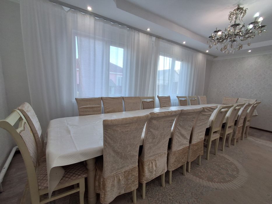 Стол 5 мет. 40000(без стульчиков)