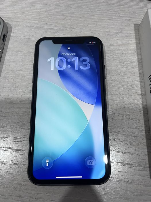 Продам Айфон 11 на 128 гб