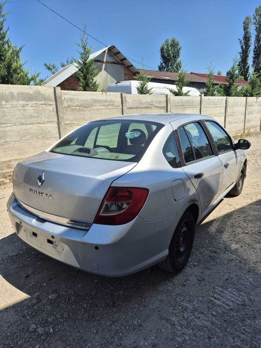 Dezmembram Renault Symbol 1.2 benzina an 2009 capota motor /bara / aripa /far