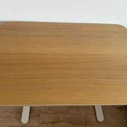 Birou ikea ajustabil pe inaltime