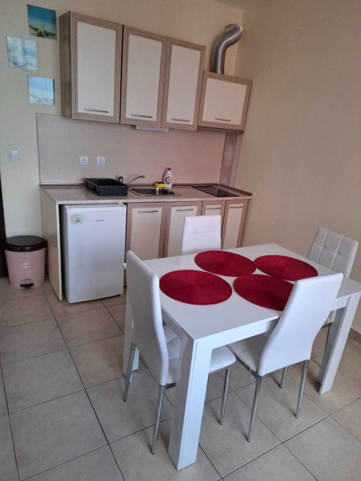 Просторно Студио с тераса в Слънчев Бряг до магазин Младост