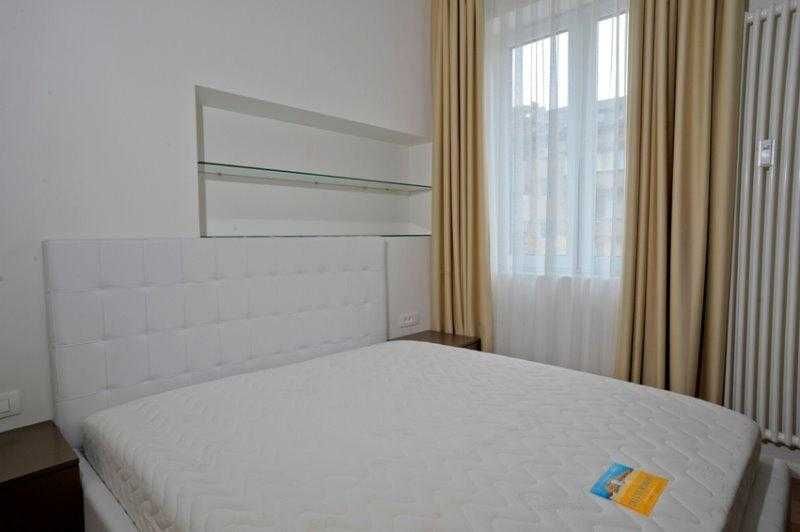 Продава се Тристаен апартамент в София, Гоце Делчев - 100 кв.м за 1400 €/кв.м - Снимка #3