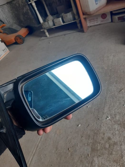 Боковое стекло бмв е34