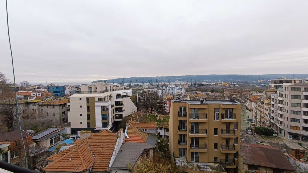 Дава се под наем Двустаен апартамент в Варна, Център - 55 кв.м за 618.12 € - Снимка #9