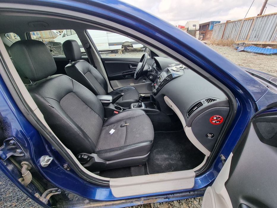 Dezmembrari  Kia CEED (ED)  2006  > 2012 2.0 CRDi 140 Motorina