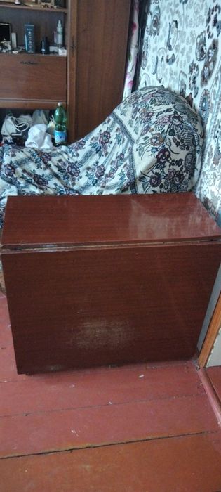 Продам б/у раскладной стол (книжка)