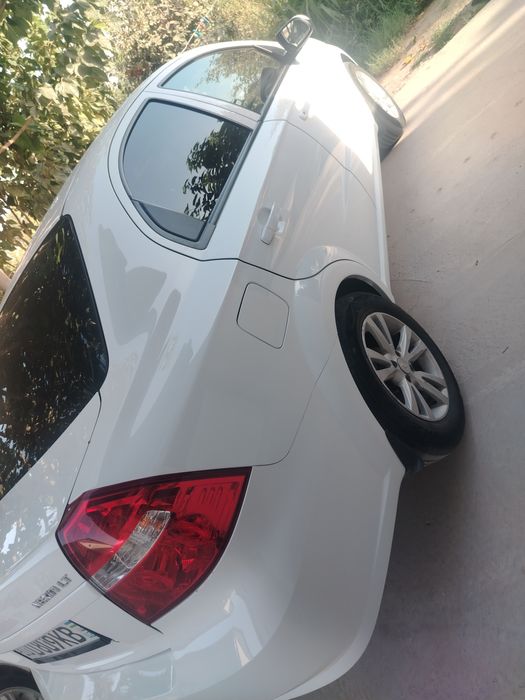 Nexia 3  2019-yil kraska petno yurgani 165ming metani bor