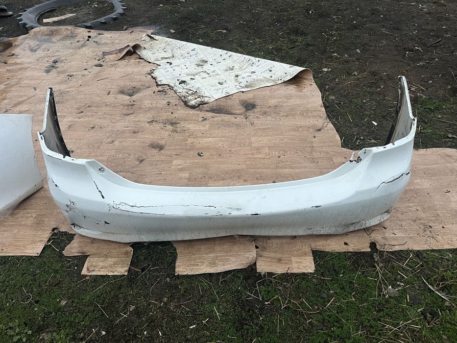 Бампера от toyota corolla e150 рестайлинг