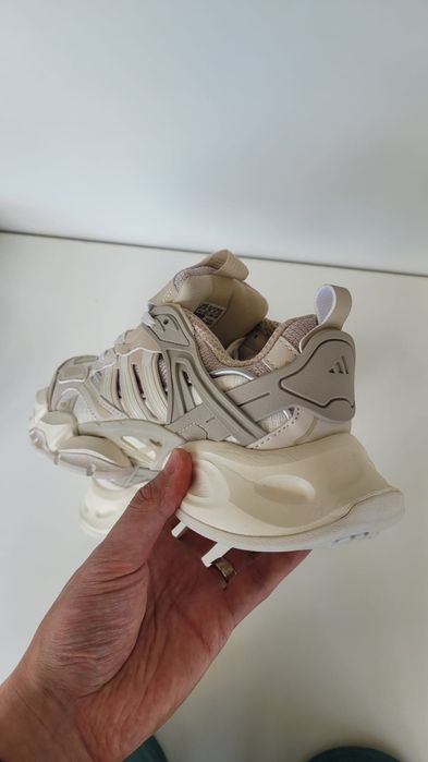 Adidas XLG Runner Deluxe
