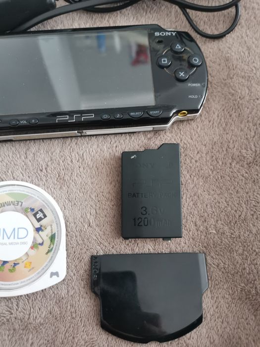 Игра PSP 2004 черно