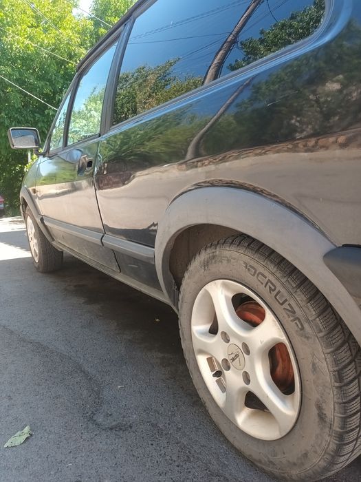 Продавам vw polo 1.3 gt