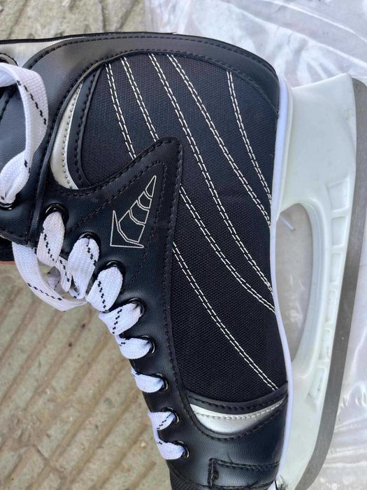 Хокейни кънки за лед