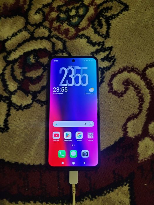 Redmi 12  8+8/256гб память