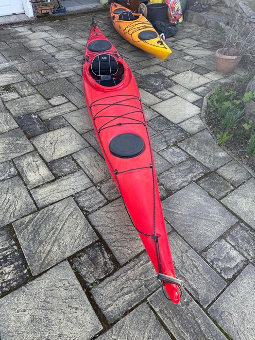 Ocazie Caiac touring  Riot  Edge 15 cu cârmă, folosit ocazional, în stare foarte bună.