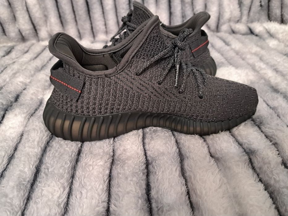 Yeezy 350 v2 black reflective