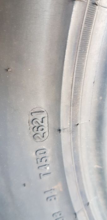 Зимни гуми-2021г.-16цола-215/60-1бр.-80лв."PIRELLI "