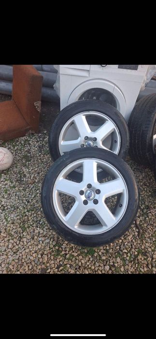 Комплект джанти и гуми