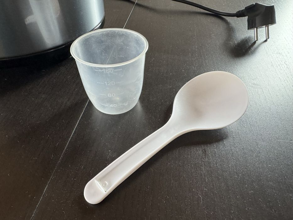 Oreziera Russell Hobbs