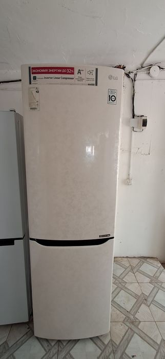 Холодильрик LG 1 м 90 см