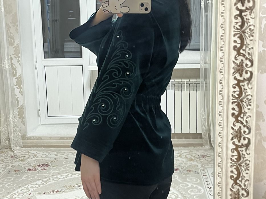 Камзол зеленый национальный