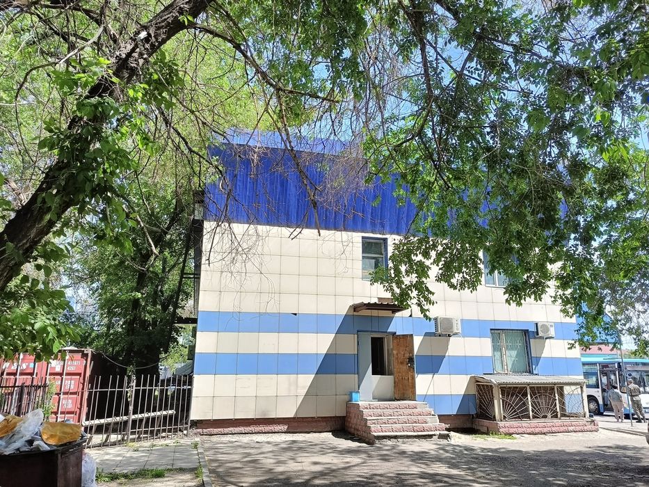 Продам магазин LM пр. Абая 21/1